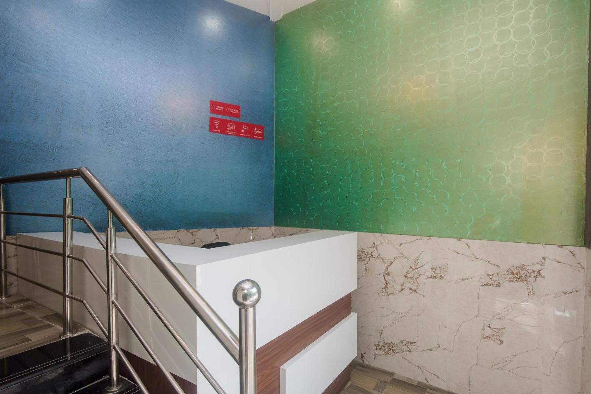 Hotel O Greenforest Near Airport Road Metro Station Bombaj Zewnętrze zdjęcie